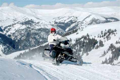 discount coupons for snow mobiling in breckinridge area